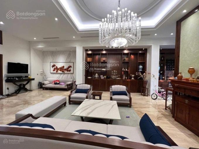 Biệt thự góc Calyx Residence Đông Anh 180m² giá 18 tỷ - Bán gấp!