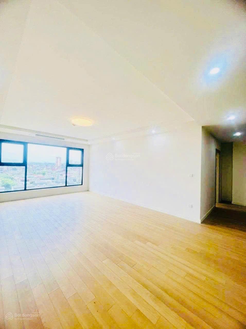 Căn hộ La Casta Văn Phú 117m² giá 8.5 tỷ - Hướng mát, tầng trung