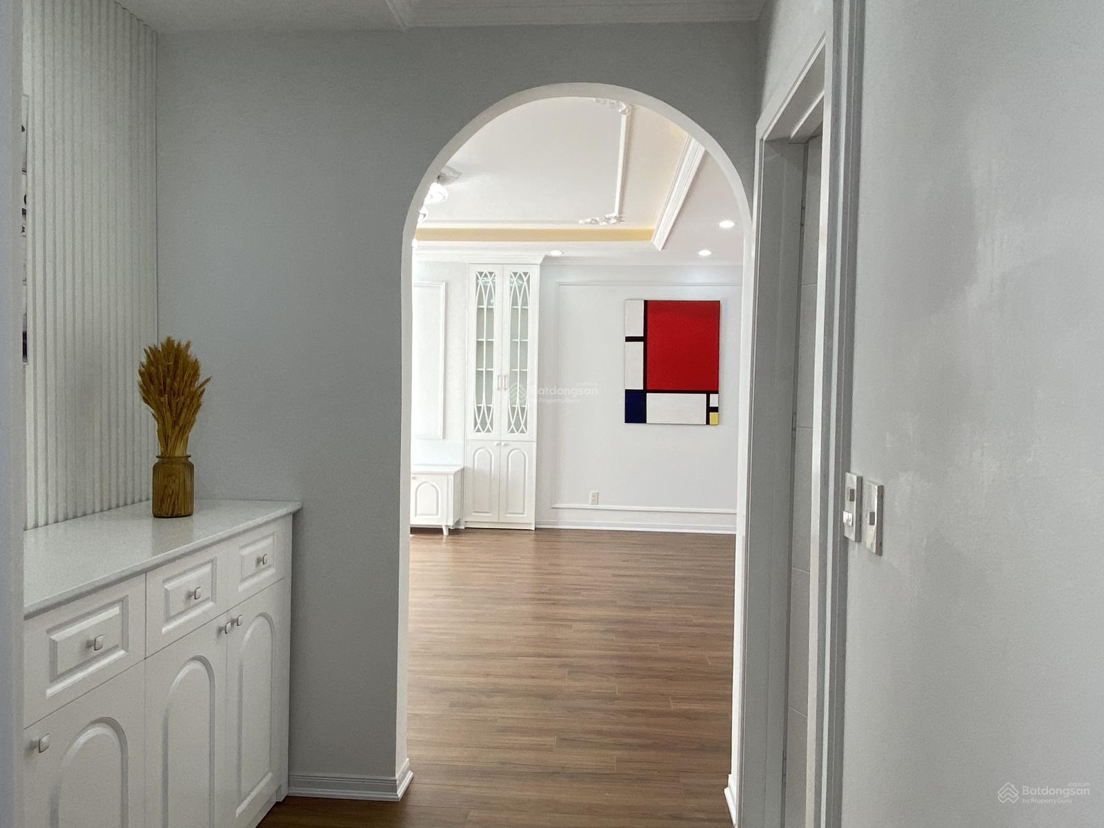 Căn hộ chung cư Usilk City 103, Văn Khê 116m² giá 7.18 tỷ - Thiết kế tân cổ điển sang trọng!