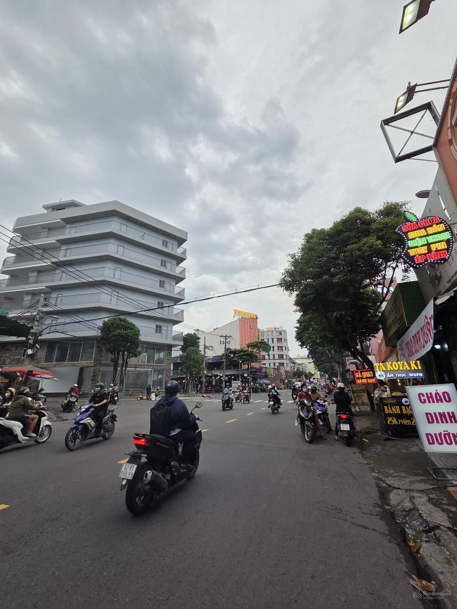 Cho thuê tòa nhà góc 3 mặt tiền Đường Lê Đức Thọ, Gò Vấp - Diện tích 280m², giá 480 triệu/tháng!