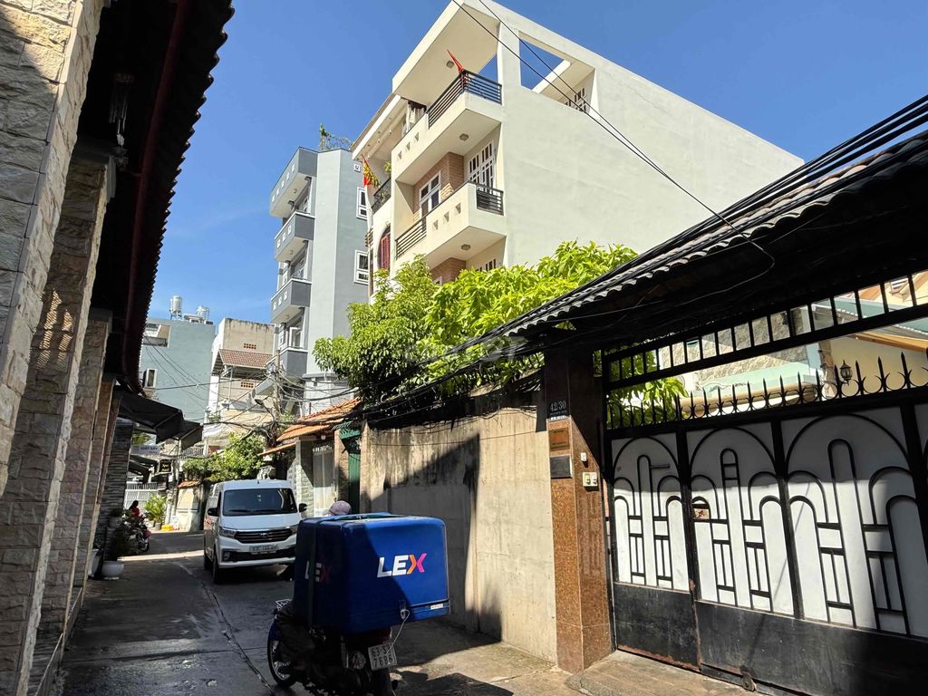 Nhà hẻm xe hơi Ung Văn Khiêm 52m² giá 7.65 tỷ - Kinh doanh cho thuê 14 triệu/tháng!