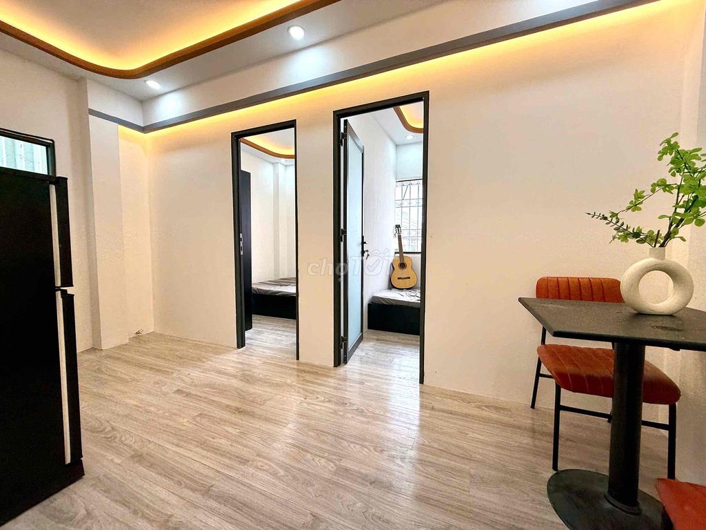 Căn hộ 2PN 60m² quận 10 giá chỉ 9.8 triệu - Full nội thất, tự do giờ giấc!