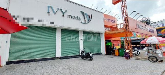 Cho thuê mặt bằng kinh doanh mặt tiền 239-245 Điện Biên Phủ, P15, Bình Thạnh 400m² - Vị trí đắc địa, nhận nhà ngay!