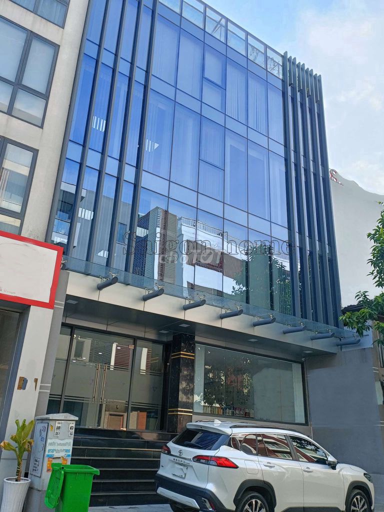 Cho thuê văn phòng mặt tiền Quốc Hương Thảo Điền 1000m² giá 230 triệu - Tòa nhà mới xây sang trọng!