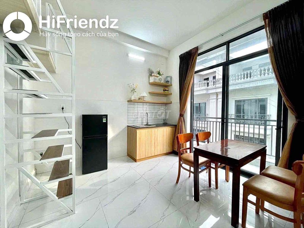 Căn hộ ban công có gác gần Đại học Văn Lang 30m² giá 5 triệu - Sẵn sàng vào ở!