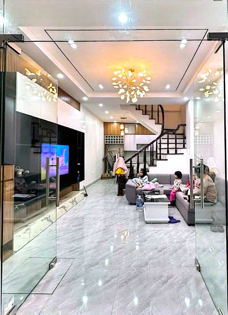 Nhà bán Mai Động, 48m², giá 14 tỷ - Ô tô vào tận nơi, kinh doanh lý tưởng!