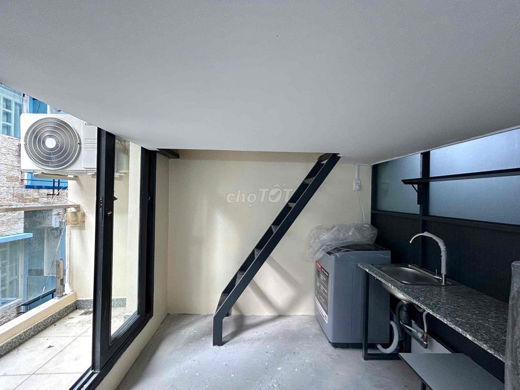 Căn hộ dịch vụ 24m² tại Q10 chỉ 4.3 triệu - Gần nhiều trường đại học!