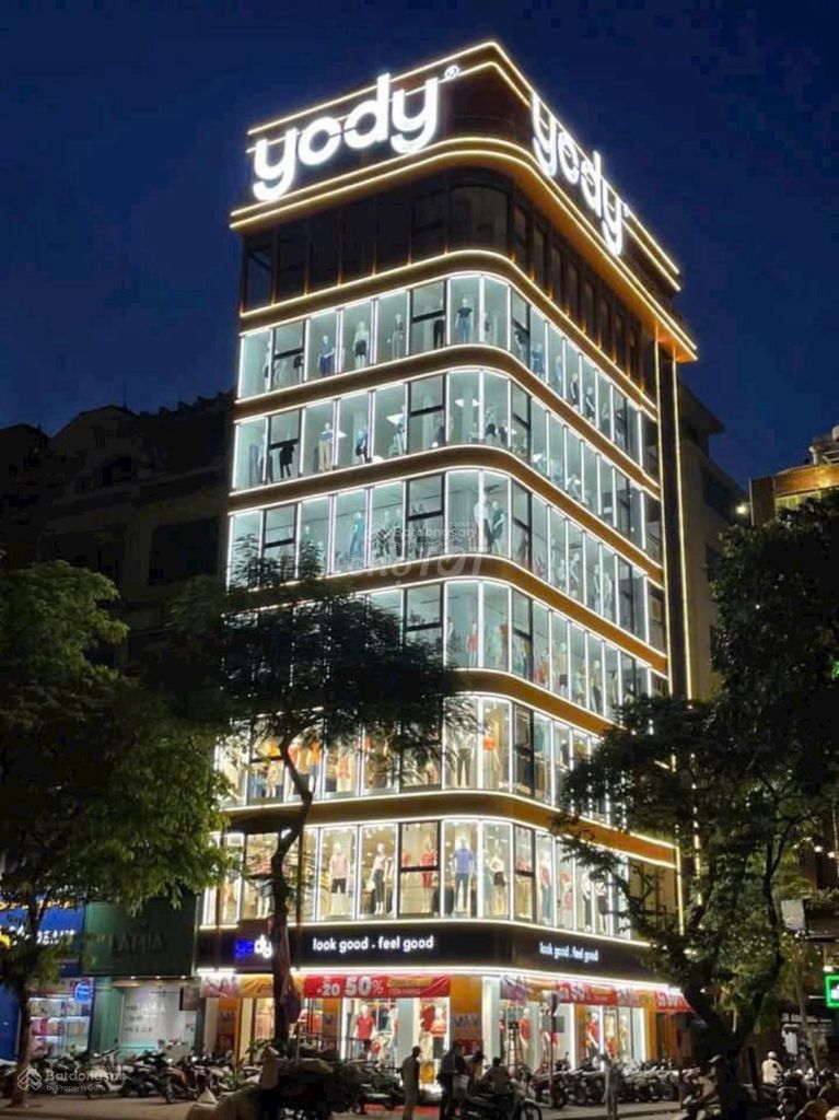 Cho thuê tòa mặt tiền Trần Quốc Thảo 140m² giá 120 triệu - Kinh doanh tự do