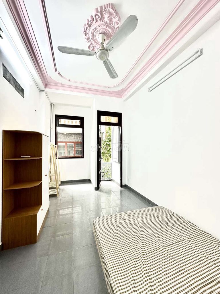 Căn hộ cho thuê Hoàng Sa Q3 23m² giá chỉ 4.5 triệu - Đầy đủ nội thất, tiện nghi!