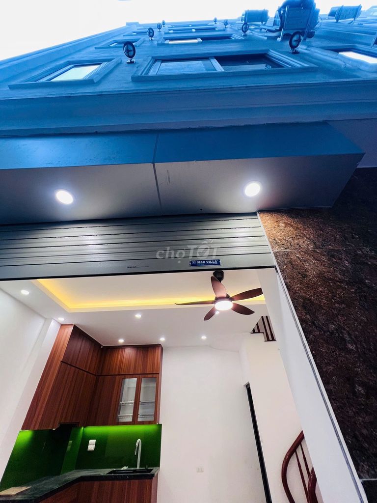 Nhà 5 tầng Trung tâm Mỹ Đình 30m² giá 7.5 tỷ - Đẹp như mới, ở ngay!