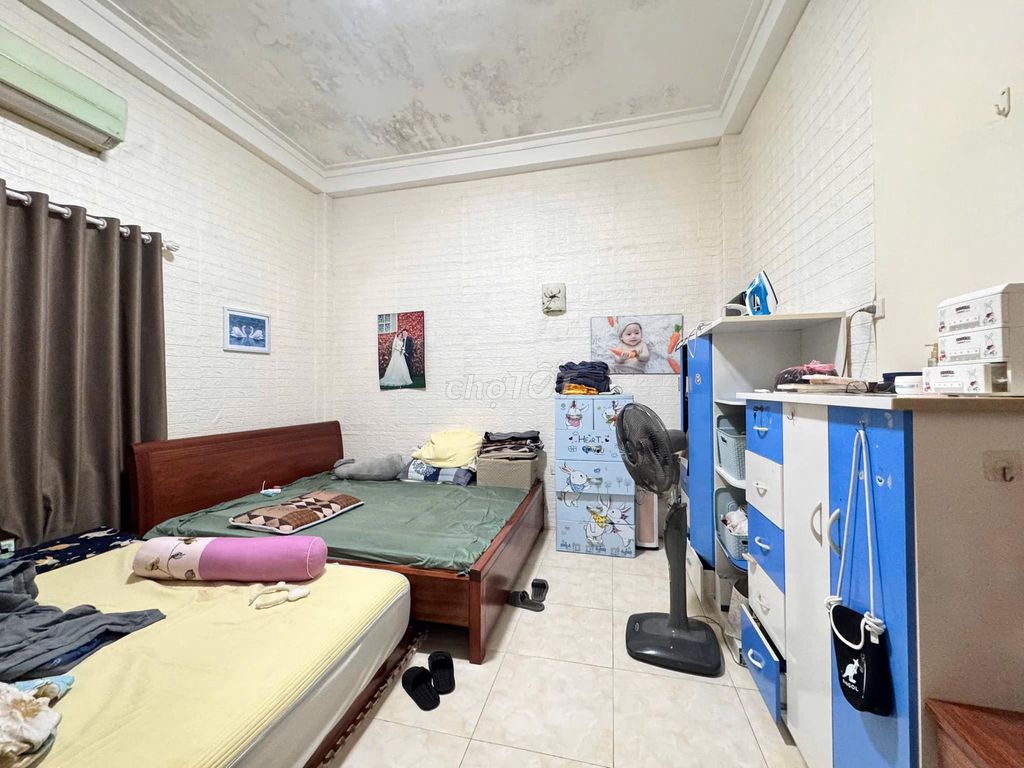 Nhà đẹp Lạc Long Quân 51m² giá 11.8 tỷ - Ô tô vào tận nhà, kinh doanh thuận lợi!