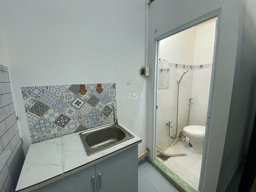 Phòng trọ sinh viên Q4 - 30m² giá 3.5 triệu - Full nội thất, giờ giấc tự do!