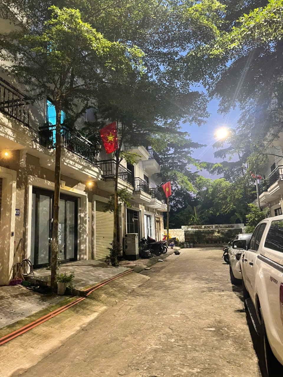 Nhà thang máy 68m² giá 13 tỷ - Đầu tư sinh lời tại Cự Khê, Thanh Oai!