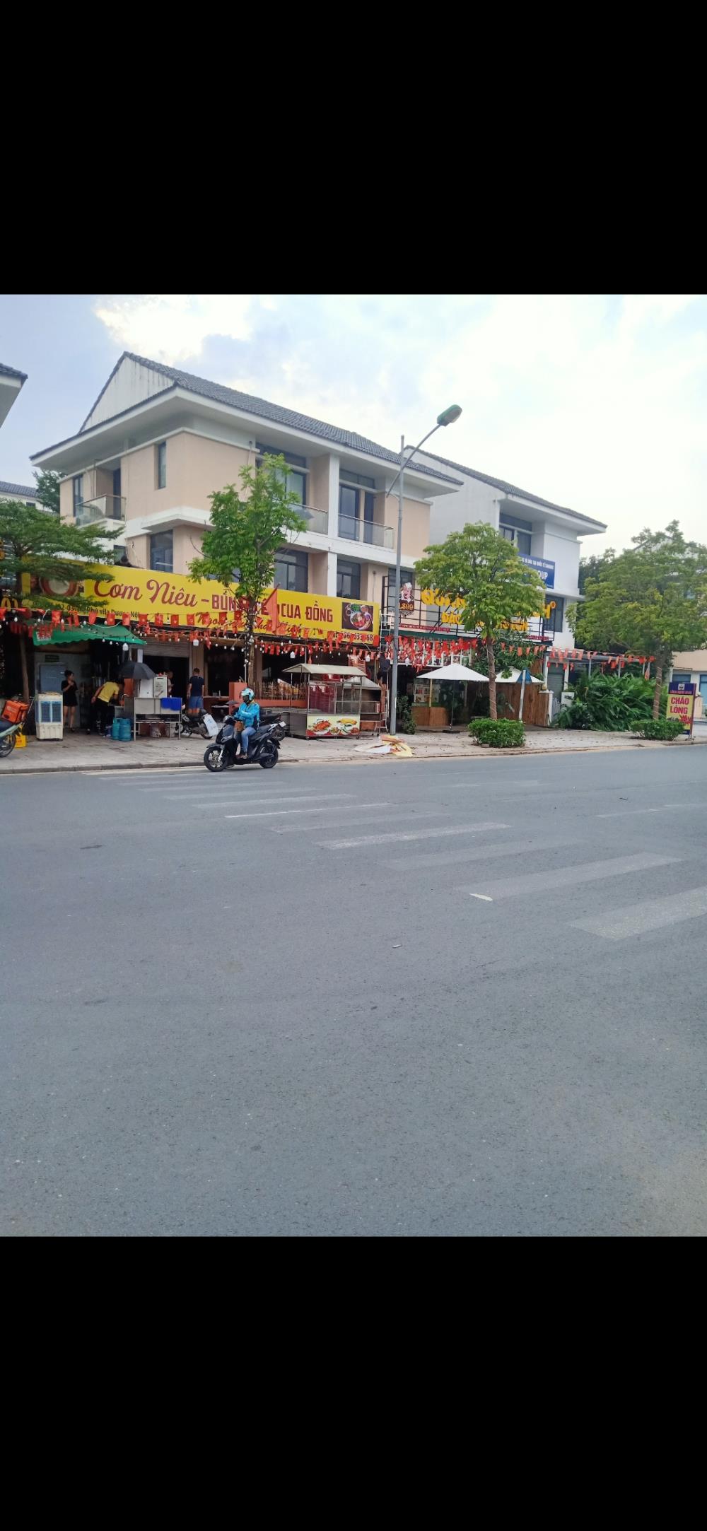 Nhà phố kinh doanh Dương Nội 212m² giá 49.89 tỷ - Khu sầm uất nhất Hà Đông!