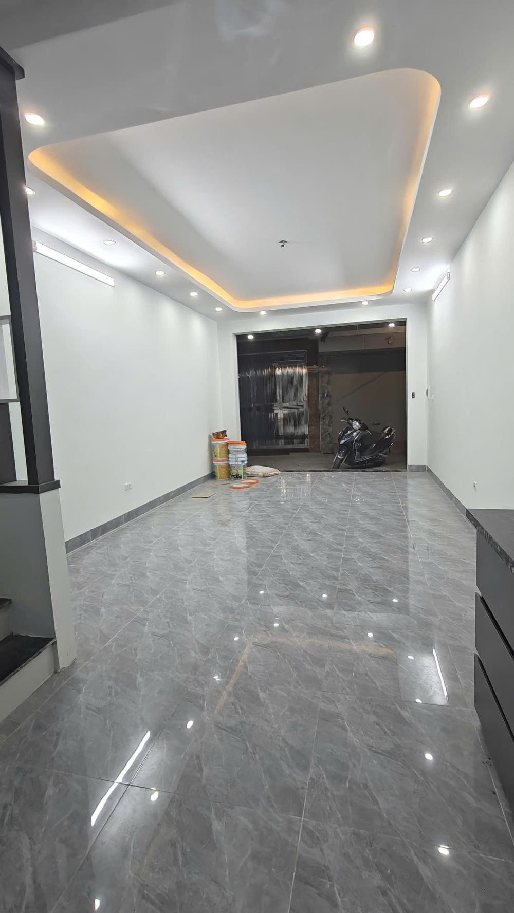 Nhà đẹp 4 tầng Liên Mạc 40m² giá 7.1 tỷ - Ô tô đỗ cửa, gần cầu Thượng Cát!