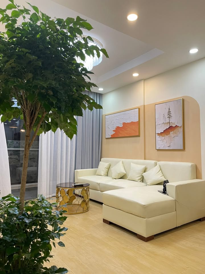 Căn hộ The Gold View Quận 4 80.64m² giá 6.85 tỷ - Thiết kế đẹp, đầy đủ tiện ích!