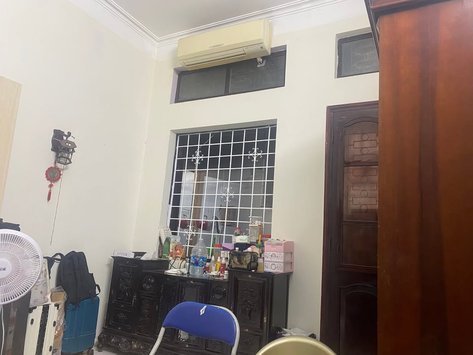 Phòng cho Nữ thuê tại La Khê, Hà Đông - Đủ đồ, vệ sinh riêng, gần trạm xe buýt!