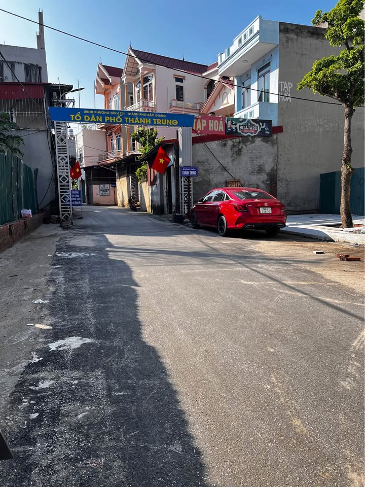 Lô đất Dĩnh Trì, Bắc Giang 90m² giá 4 tỷ - Đường ô tô thuận tiện!