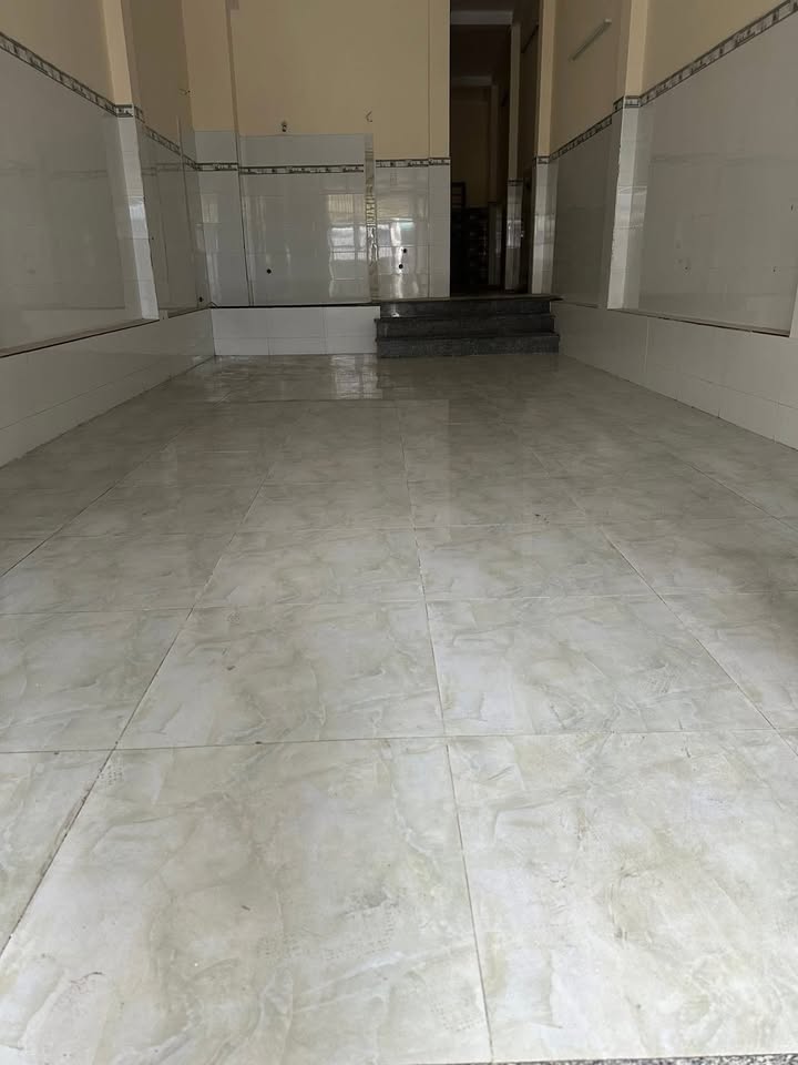 Nhà cho thuê Mặt Tiền Đường Ấp Chiến Lược, Bình Tân - Diện Tích 76m², Giá 14 triệu/tháng, Phù Hợp Kinh Doanh!