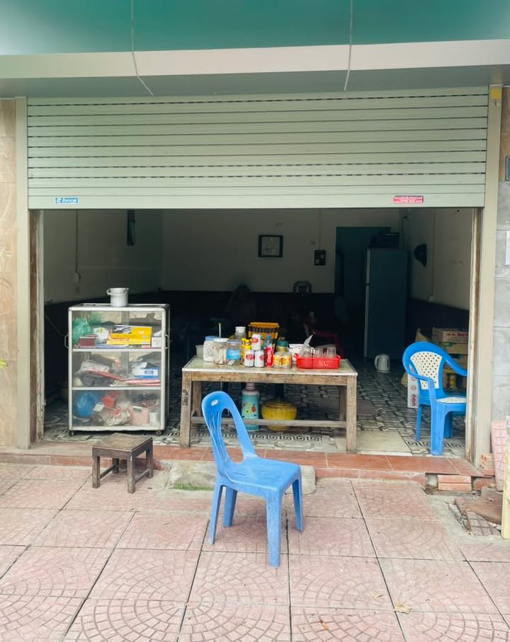 Nhà mặt ngõ cho thuê tại Thái Thịnh 1, Đống Đa - 8 triệu/tháng, ô tô đỗ cửa!