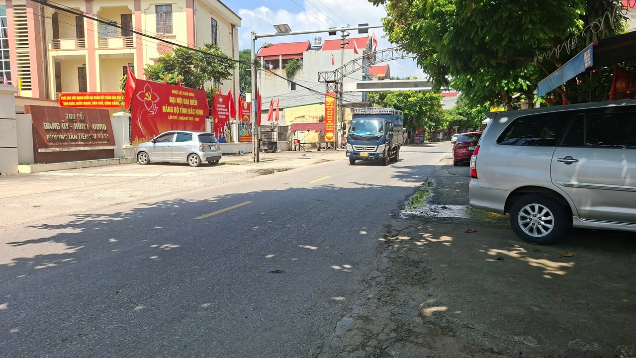 Đất nền phường Tân Tiến, Từ Sơn 104m² - Vị trí đắc địa gần chợ và siêu thị