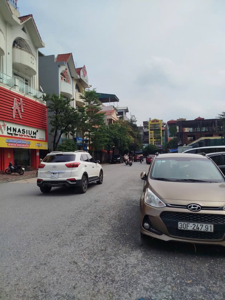 Đất Văn Quán Hà Đông 70m² giá 10 tỷ - Ngõ rộng ô tô đỗ ngày đêm!