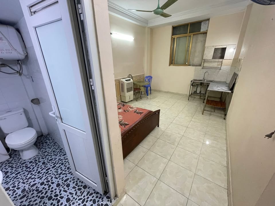 Phòng cho thuê Nguyễn Đình Hoàn Bắc Từ Liêm giá 2.8 triệu - Đầy đủ nội thất