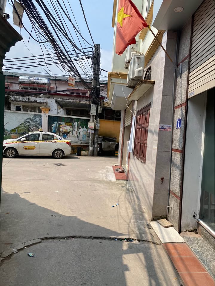 Nhà cấp 4 ngõ ô tô 126 Vĩnh Hưng 46m² giá 6.8 tỷ - Sổ đỏ chính chủ!