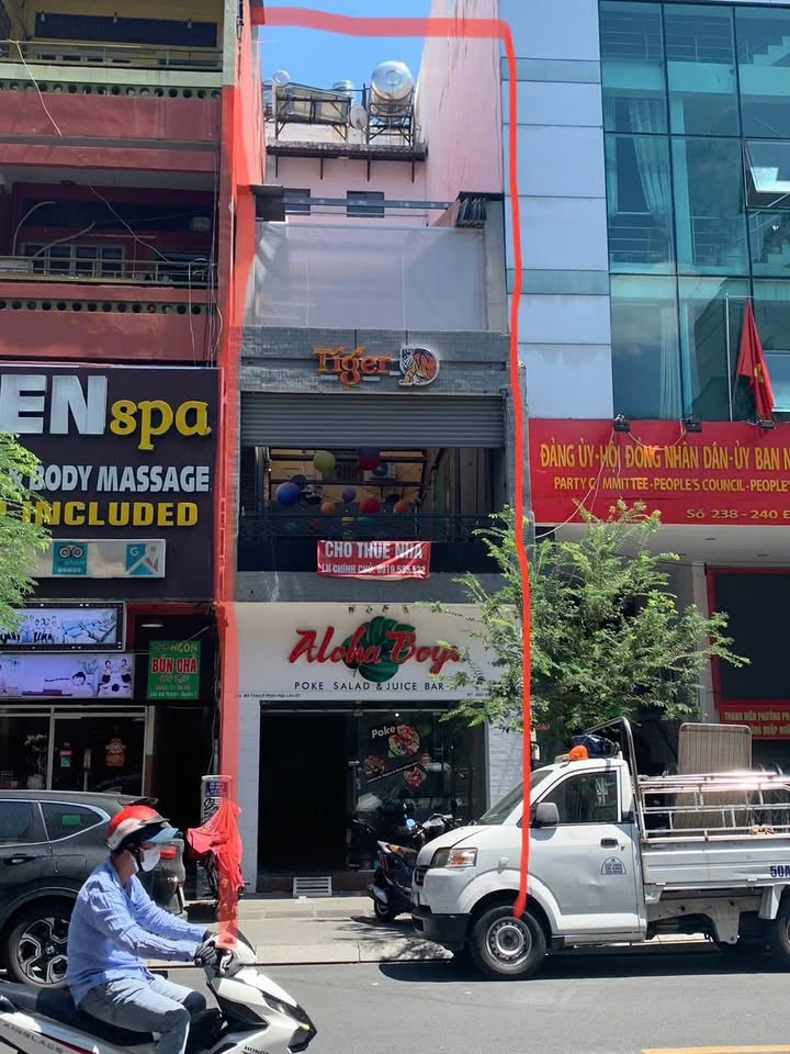 FrontHouse Đề Thám Quận 1 90m² giá thương lượng - Dòng tiền 100 triệu/tháng!