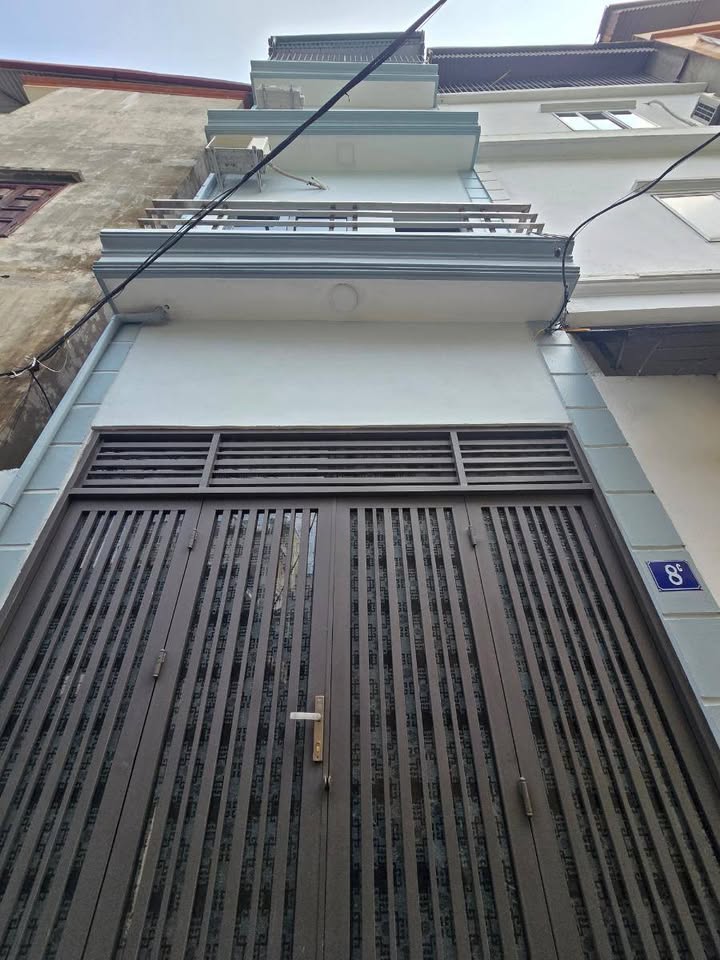 Nhà 4 Tầng An Dương Vương Tây Hồ 20m² giá chỉ 4.75 Tỷ - Sổ đỏ chính chủ!