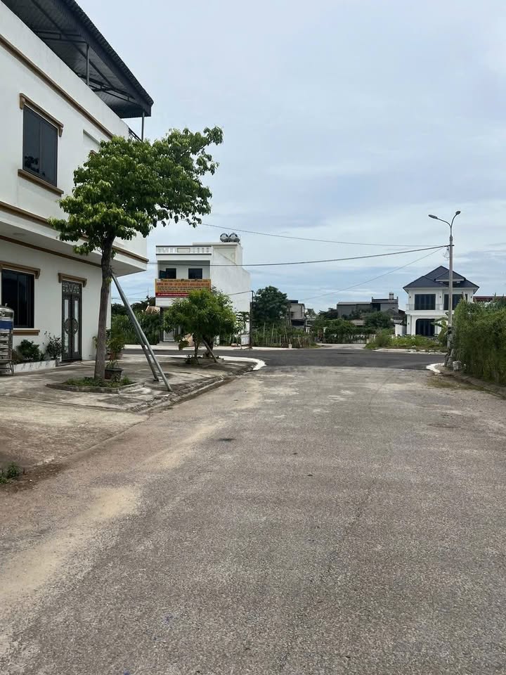 Lô đất đẹp 116m² phường Quảng Thịnh giá chỉ 1 tỷ - Sổ đỏ chính chủ!