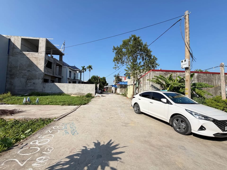 Đất nền Lương Quán, Nam Sơn, An Dương 63m² giá 1.7 tỷ - Sổ đỏ chính chủ, thuận tiện giao thương!