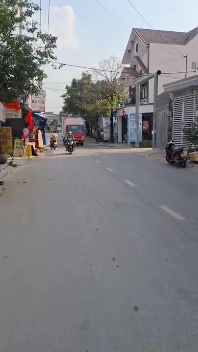 Nhà 3 tầng đường TL41, quận 12, 24m² giá 1.55 tỷ - Sổ hồng trao tay!