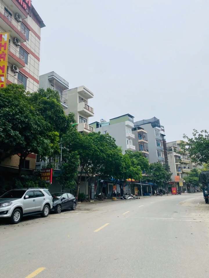 FrontHouse Mỗ Lao 50m² giá 18 tỷ - Kinh doanh tấp nập, thang máy Châu Âu!