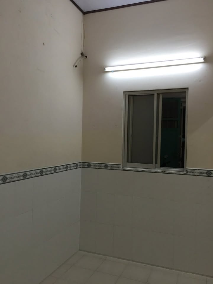 Nhà nguyên căn Cách Mạng Tháng 8, Quận 10 45m² giá 8.5 triệu - Hẻm ba gác, sạch sẽ!