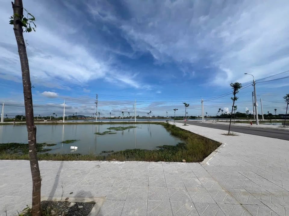 Lô đất Đông Hòa, Đông Sơn 125m² giá 1.2 tỷ - Vị trí đắc địa, giao thông thuận lợi!