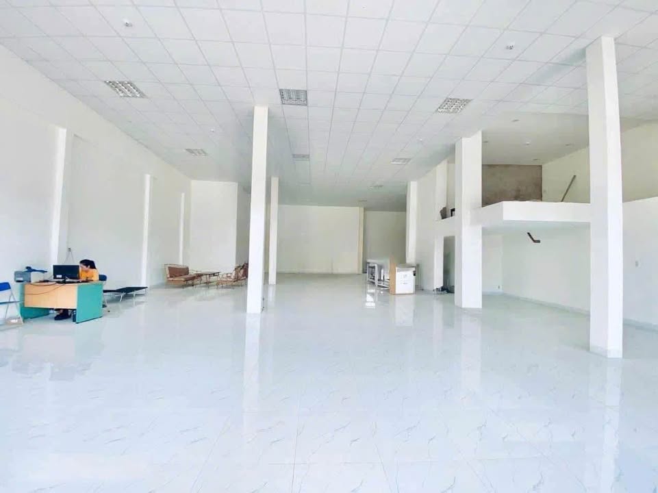 Cho thuê tầng 3 mặt tiền Điện Biên Phủ, Thanh Khê 300m² - Kinh doanh mọi lĩnh vực!