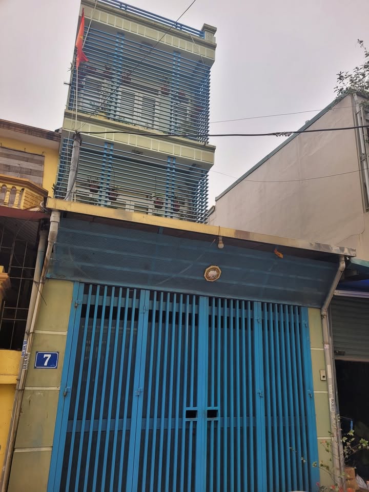 Nhà nguyên căn 3 tầng tại Cổ Bi, Gia Lâm 60m² - An ninh tốt, thoáng mát!