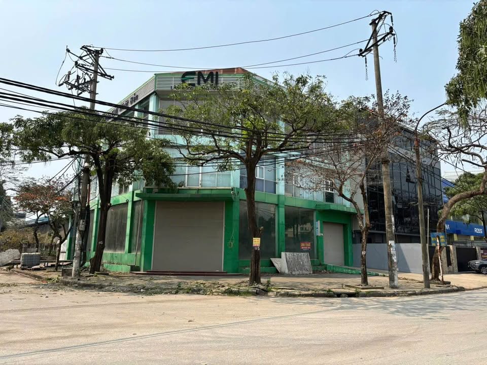 Cho thuê tòa nhà lô góc mặt đường Ngọc Hồi 950m² - Phù hợp mọi mô hình kinh doanh!