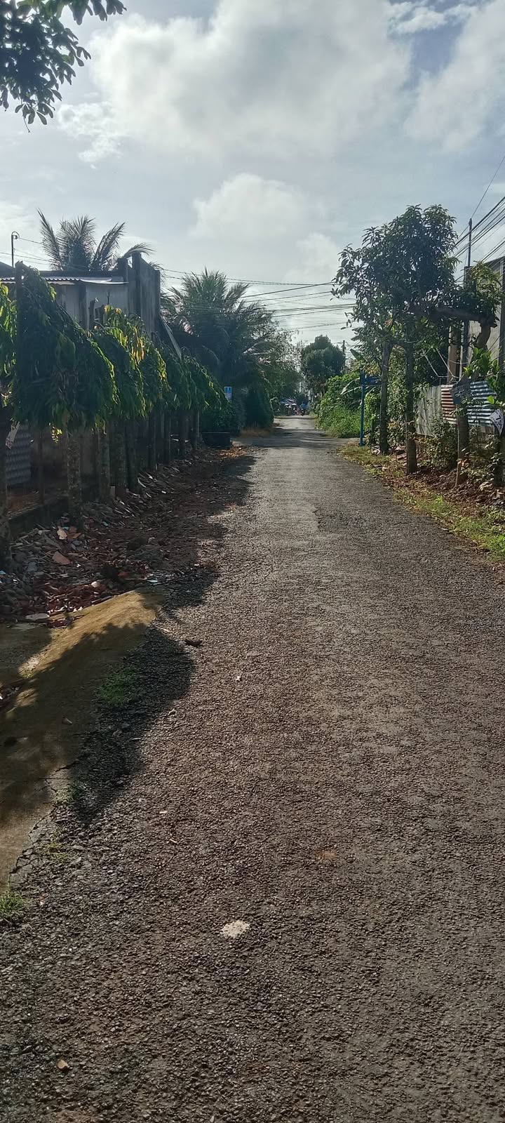 Nhà riêng mặt tiền nhựa Cẩm Tân 192.4m² giá 2.2 tỷ - Vị trí đắc địa, an ninh tốt!