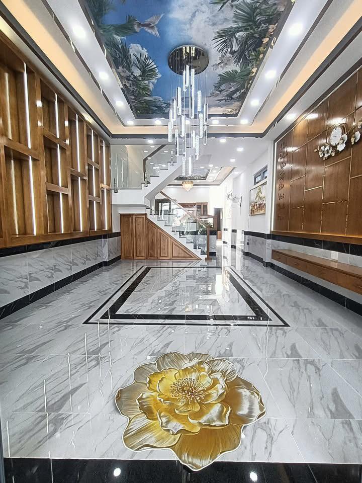 Nhà mặt tiền Trần Văn Mười Hóc Môn 175m² giá 12.5 tỷ - Kinh doanh đỉnh cao!