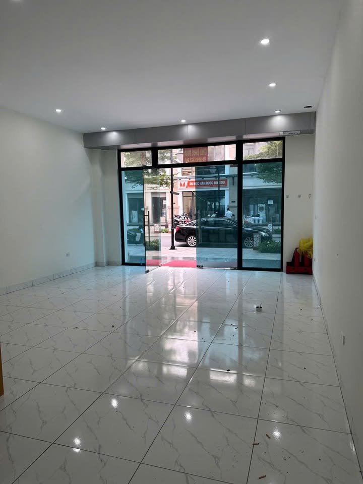 Shophouse TMDV HA09-Vin 1 quận Gia Lâm 5 tầng giá 25 triệu - Hoàn thiện đầy đủ tiện nghi!