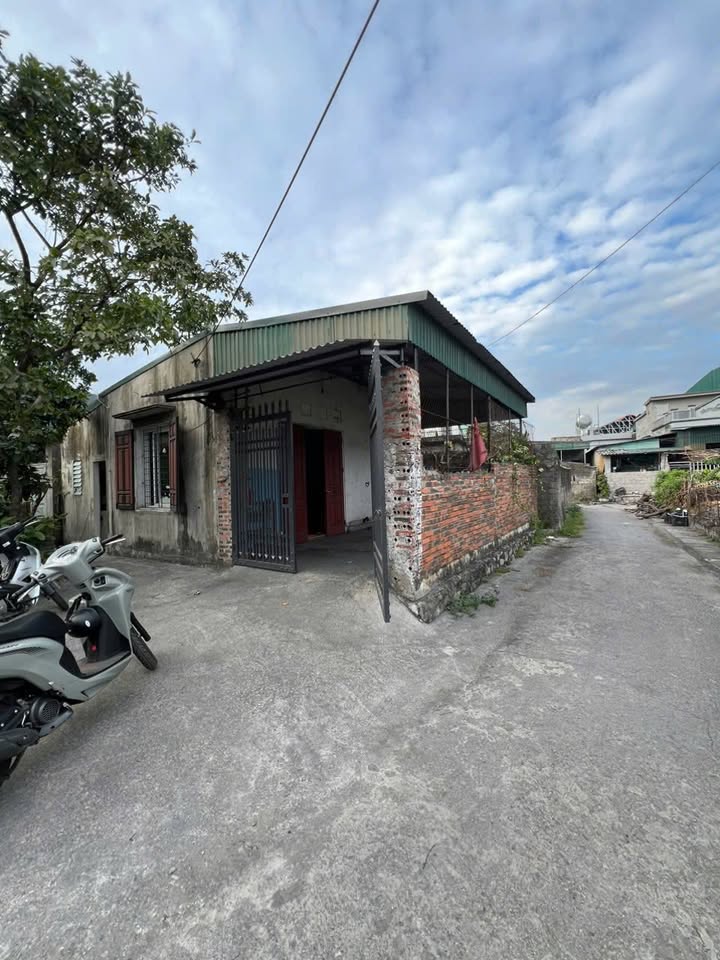 Nhà cho thuê Cẩm Phú 1.8 triệu - Full nội thất, chỉ việc xách vali vào ở!