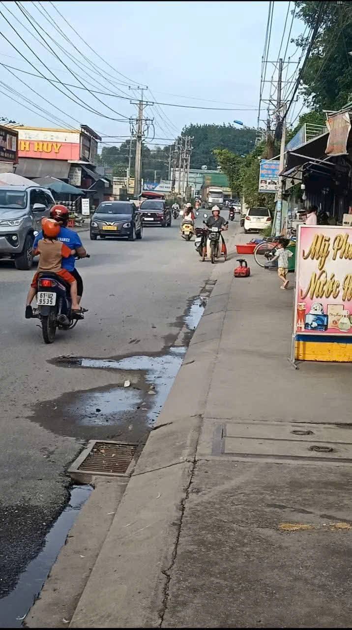 Cho thuê mặt bằng kinh doanh tại phường Tân Định Bến Cát 40m² - Giá chỉ 3 triệu/tháng!