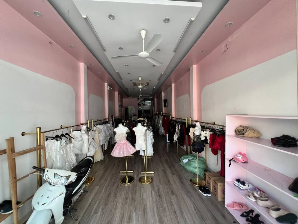 Bán nhà mặt phố Tống Duy Tân 130m² giá thỏa thuận - Cơ hội vàng cho kinh doanh!