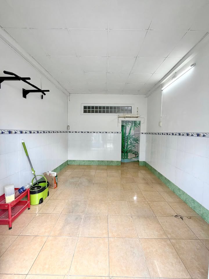 Nhà cho thuê mặt tiền hẻm Ngô Quyền, Ninh Kiều, Cần Thơ 32m² giá 4 triệu - Thích hợp kinh doanh và ở ngay!