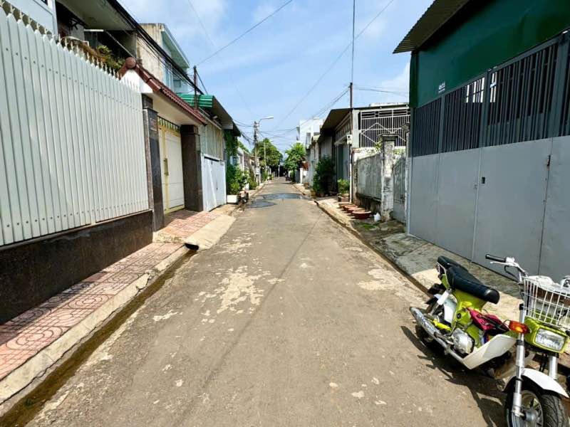 Đất hẻm 69 Mai Xuân Thưởng, Buôn Ma Thuột 100.8m² - Giá chỉ 2.95 tỷ, đầy đủ pháp lý!