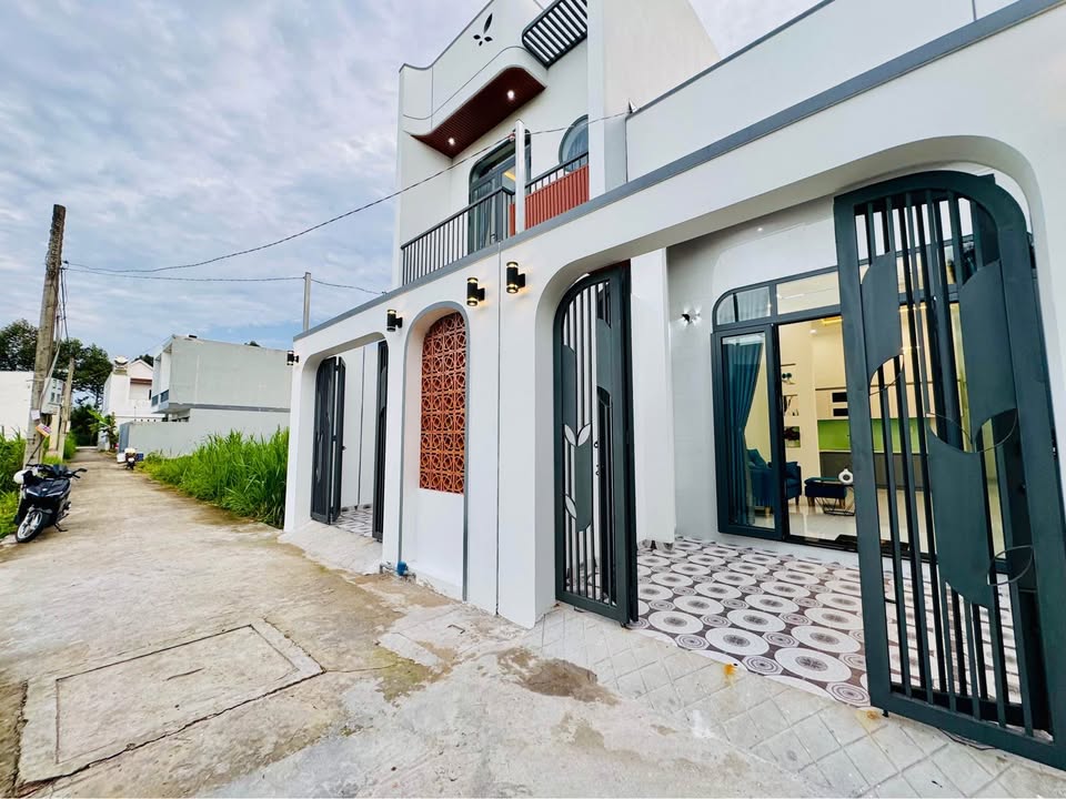 Nhà có sân vườn tại Tân Mỹ Chánh, Mỹ Tho 63m² giá 1.485 tỷ - Thiết kế hiện đại, không gian xanh