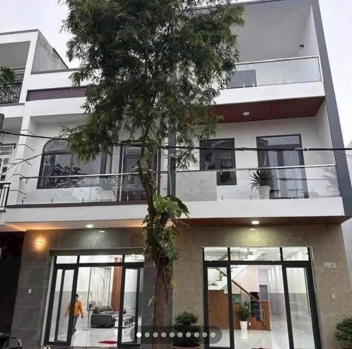 Bán nhà mặt tiền Đoàn Thị Điểm 90m² giá 5 tỷ - Sẵn sàng vào ở!