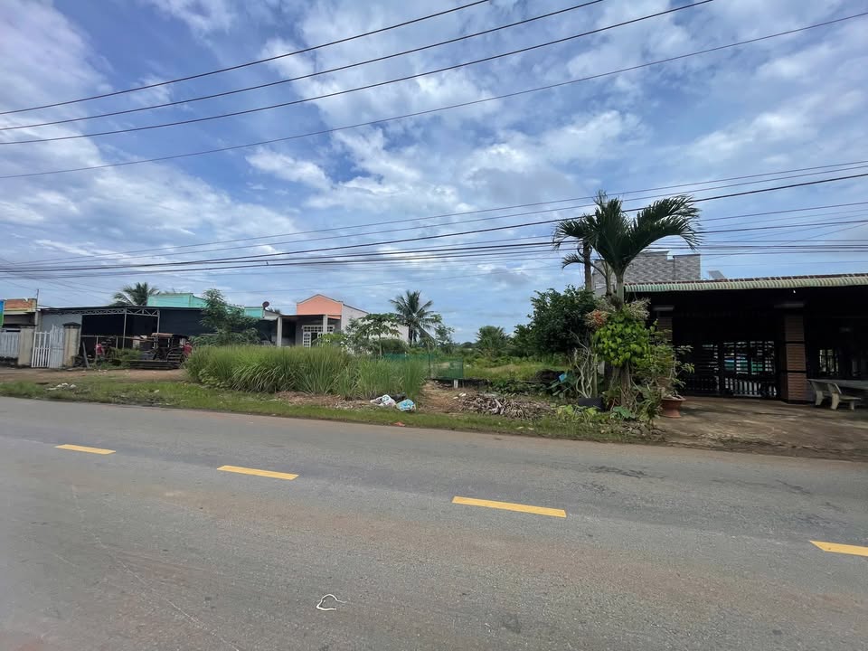 Đất mặt tiền Duy Tân Long Khánh 170m² chỉ 1 tỷ - Kinh doanh thuận lợi!